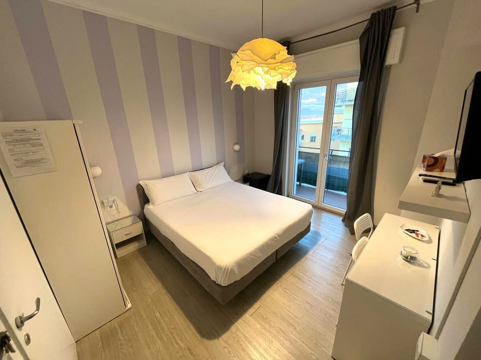 Deluxe Double or Twin Room, Balcony (#1) | Minibar, desk, blackout drapes, soundproofing