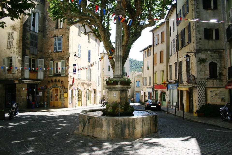 Bargemon village