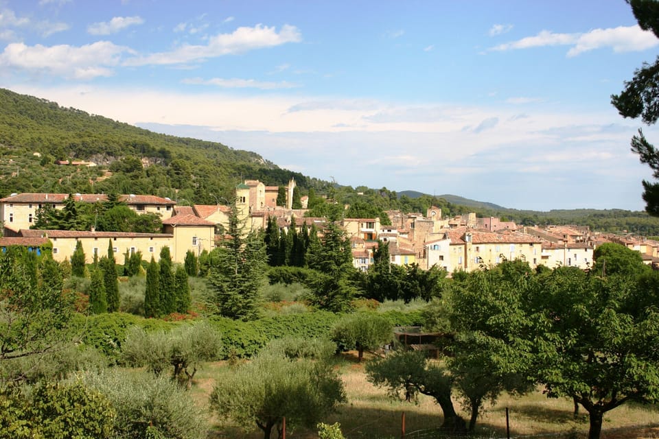 Aups village