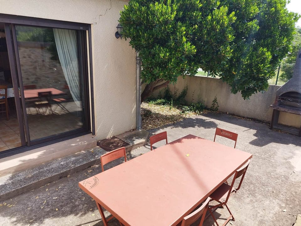 Château Villemagne gîte 1332 espace Terrasse