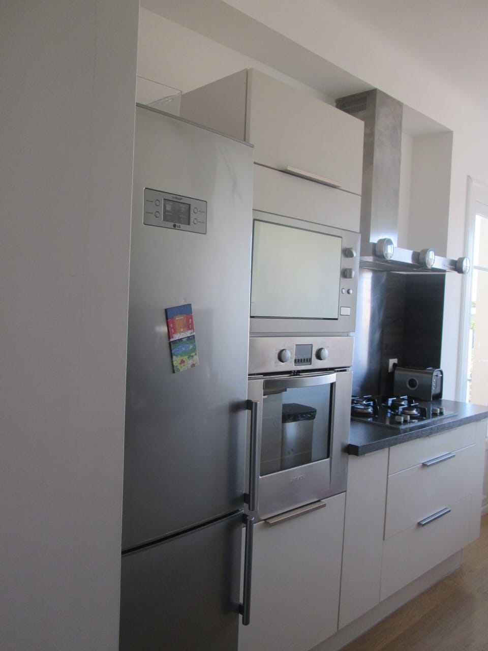 Kitchen with Oven & Microwave