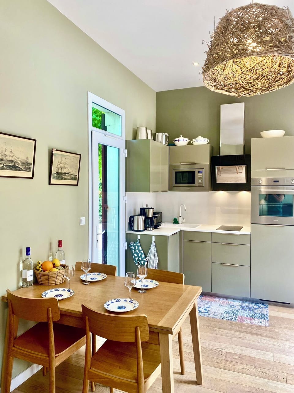 Private kitchen