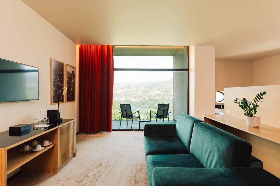 Suite, 1 King Bed | Minibar, in-room safe, desk, blackout drapes