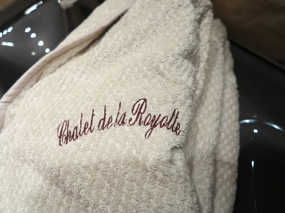Bathroom amenities
