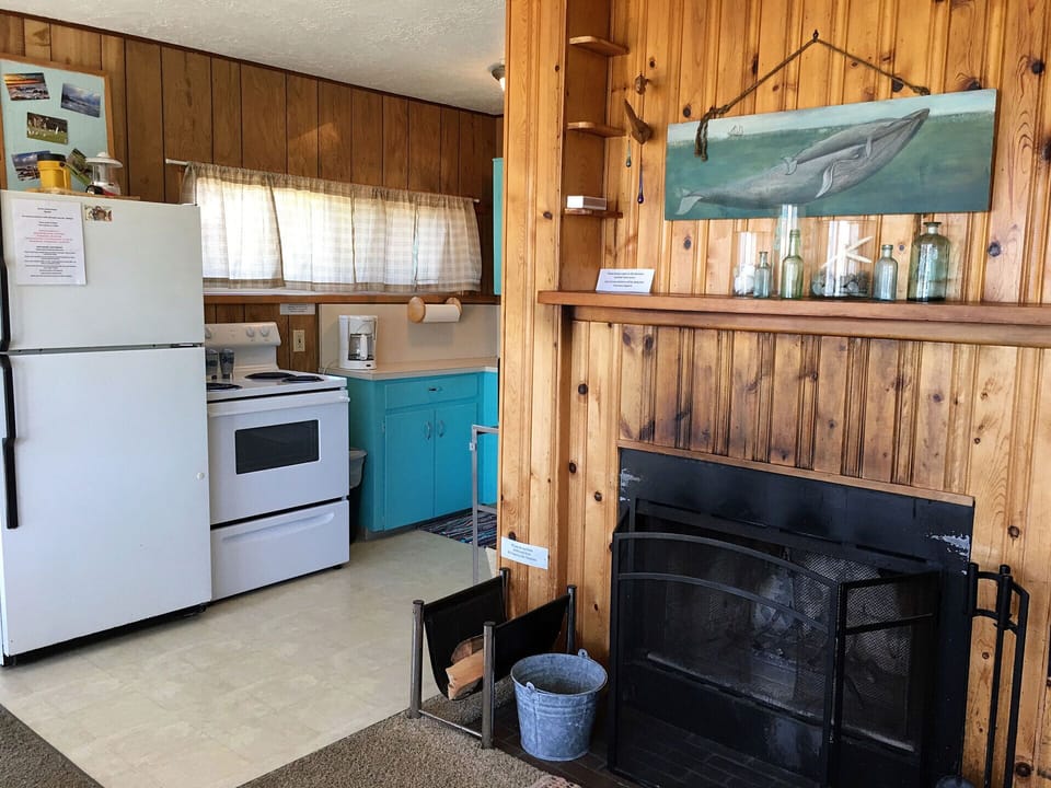 Full kitchen amenities available.