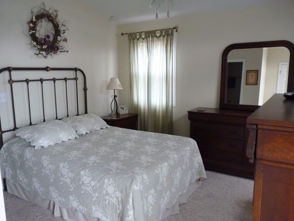 Master Suite 2nd Floor