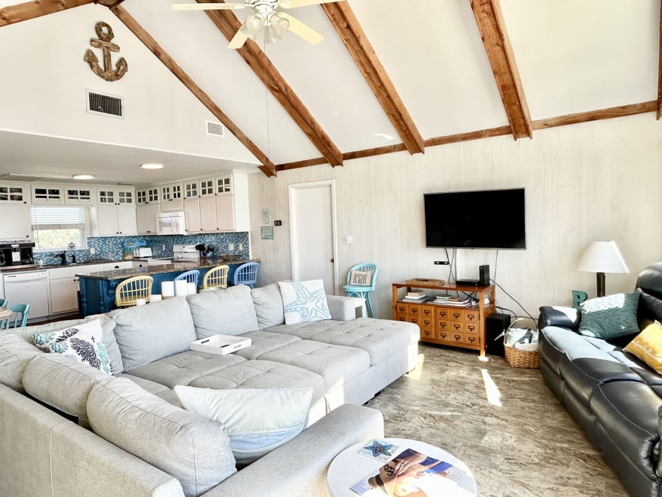  Sofa has pull out ottoman that makes space for the whole family!