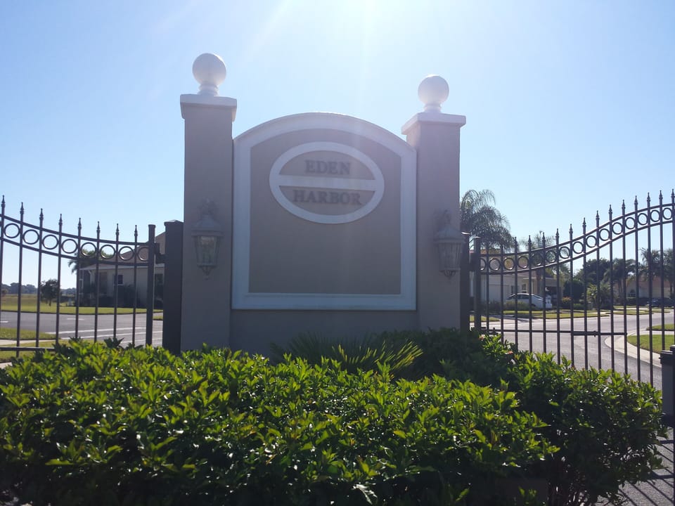 GAted entrance