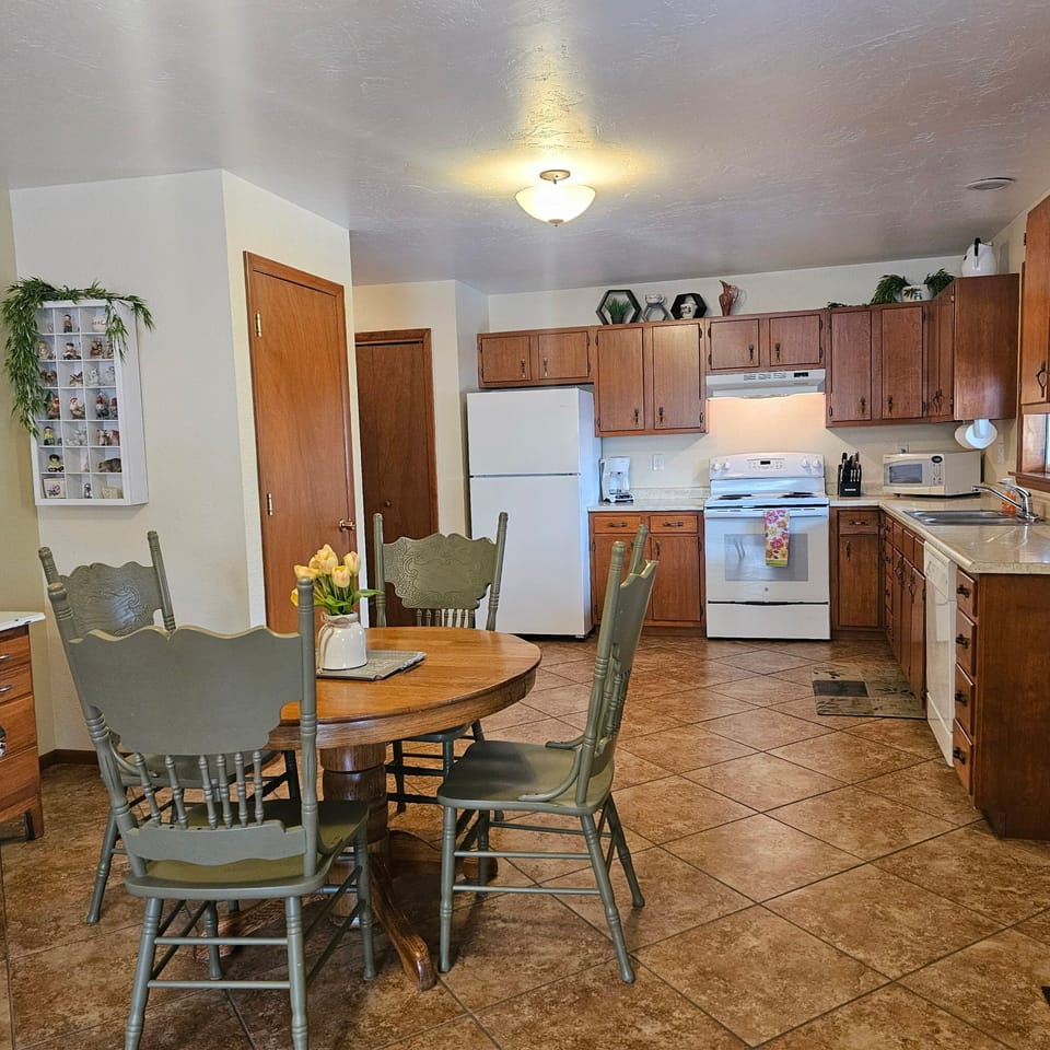 Unit B Kitchen