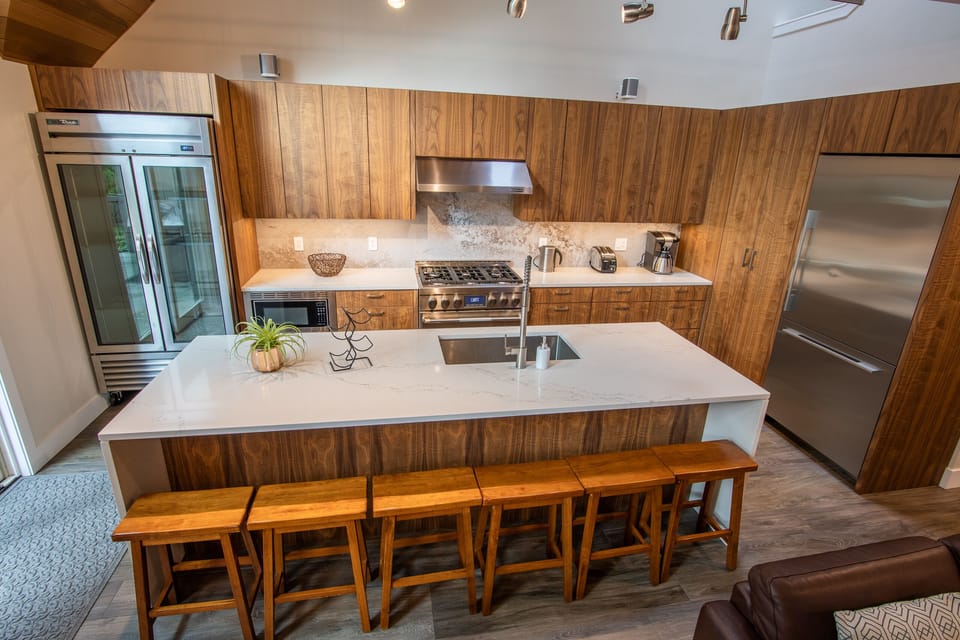 Fully Equipped High End Kitchen