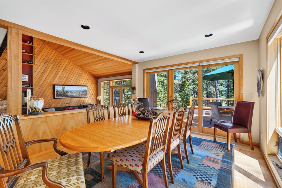 The dining room table expands to seat 10