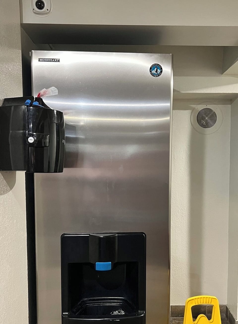 Ice Maker, vending machines and Laundry areas on 5th Flr. 
