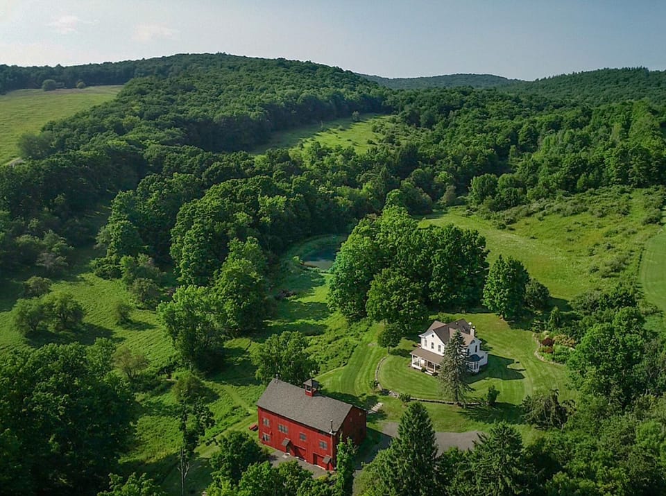 Aerial View of property 