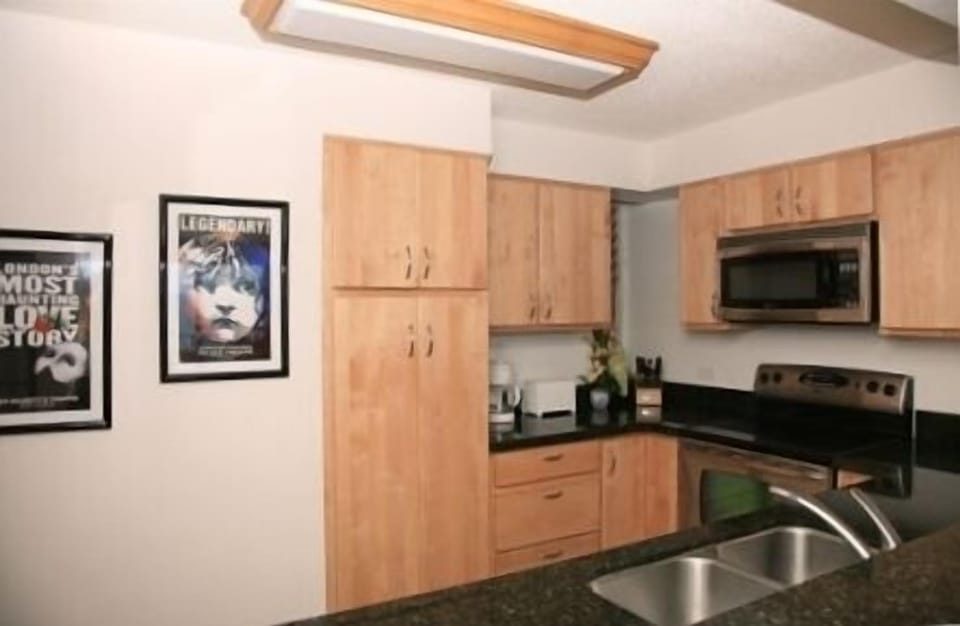 Newly Remodeled Kitchen