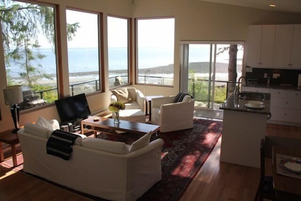 Living room.