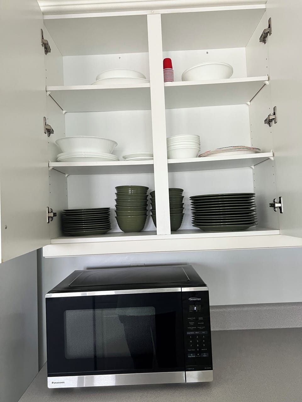 Kitchen - lots of dishes!