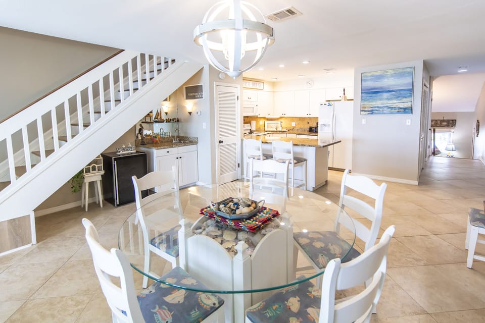 Dining and kitchen area. Both have excellent Gulf views