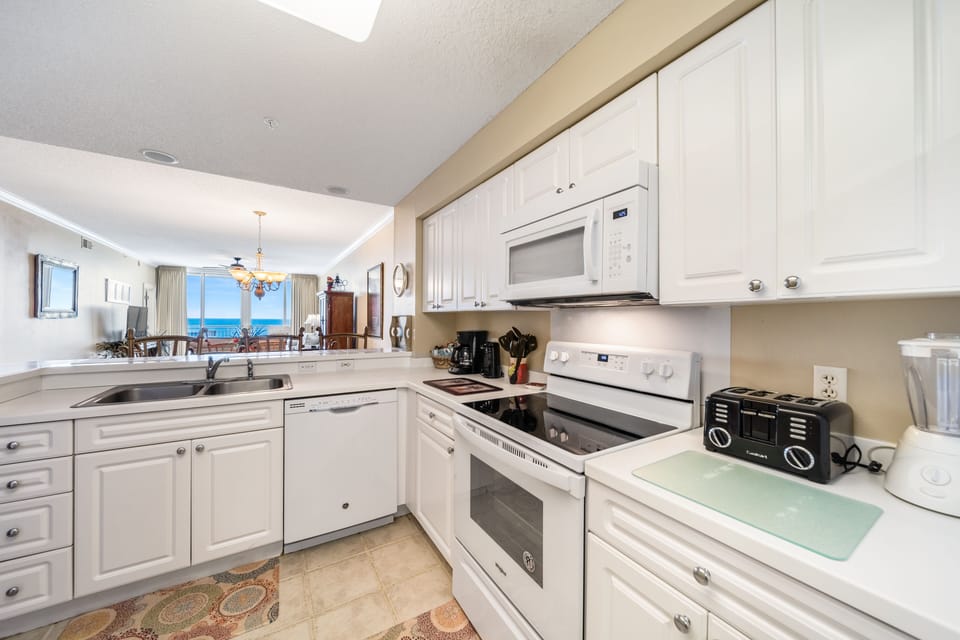 Kitchen - fully stocked to make preparing meals easier.