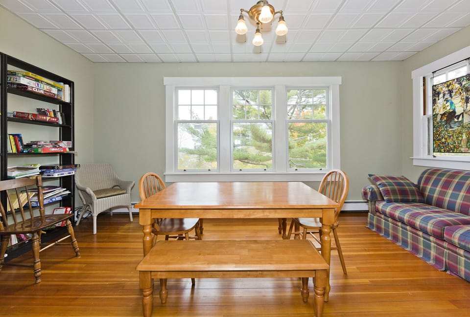 Breakfast Room