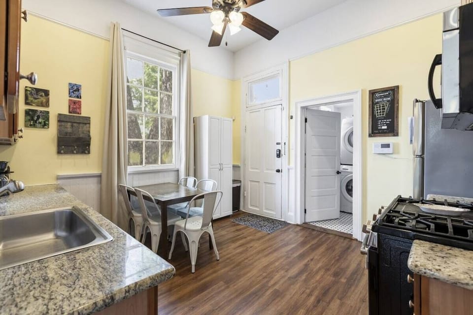 12-8X1A6313 kitchen