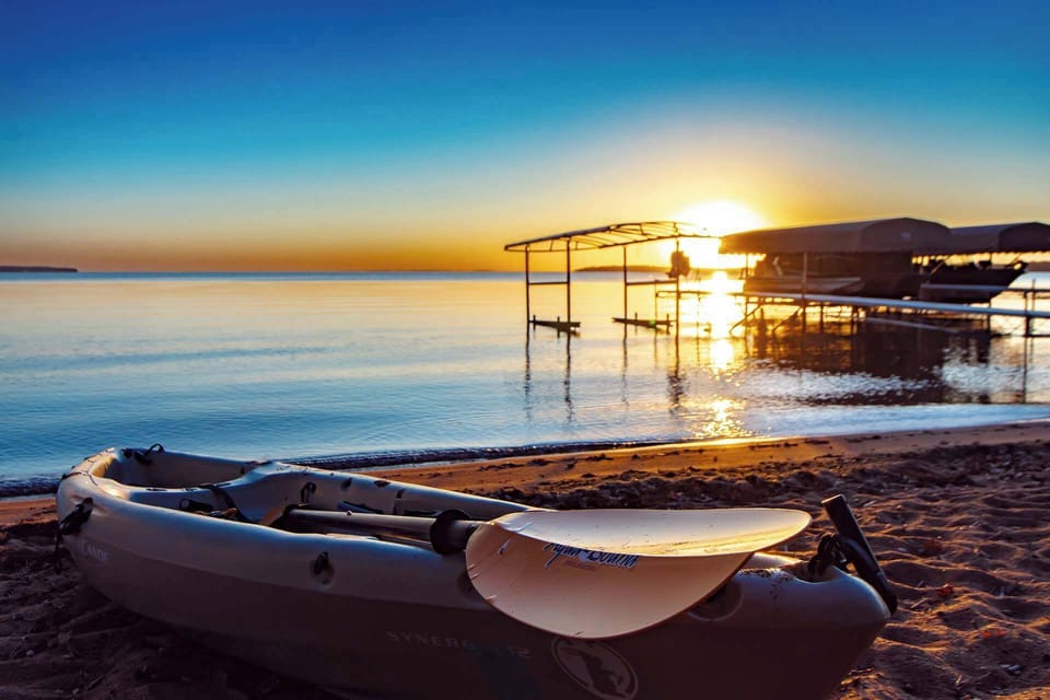 Kayak and paddleboat, dock and boat lift for your use