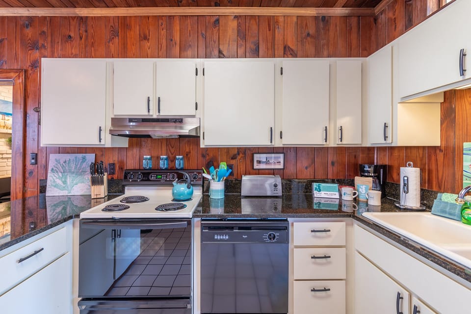 Here's this great kitchen! You will find the lockbox at the kitchen door, right outside. 

****Click on the Media Tab for this property to view a great interactive floor plan and photo file!****