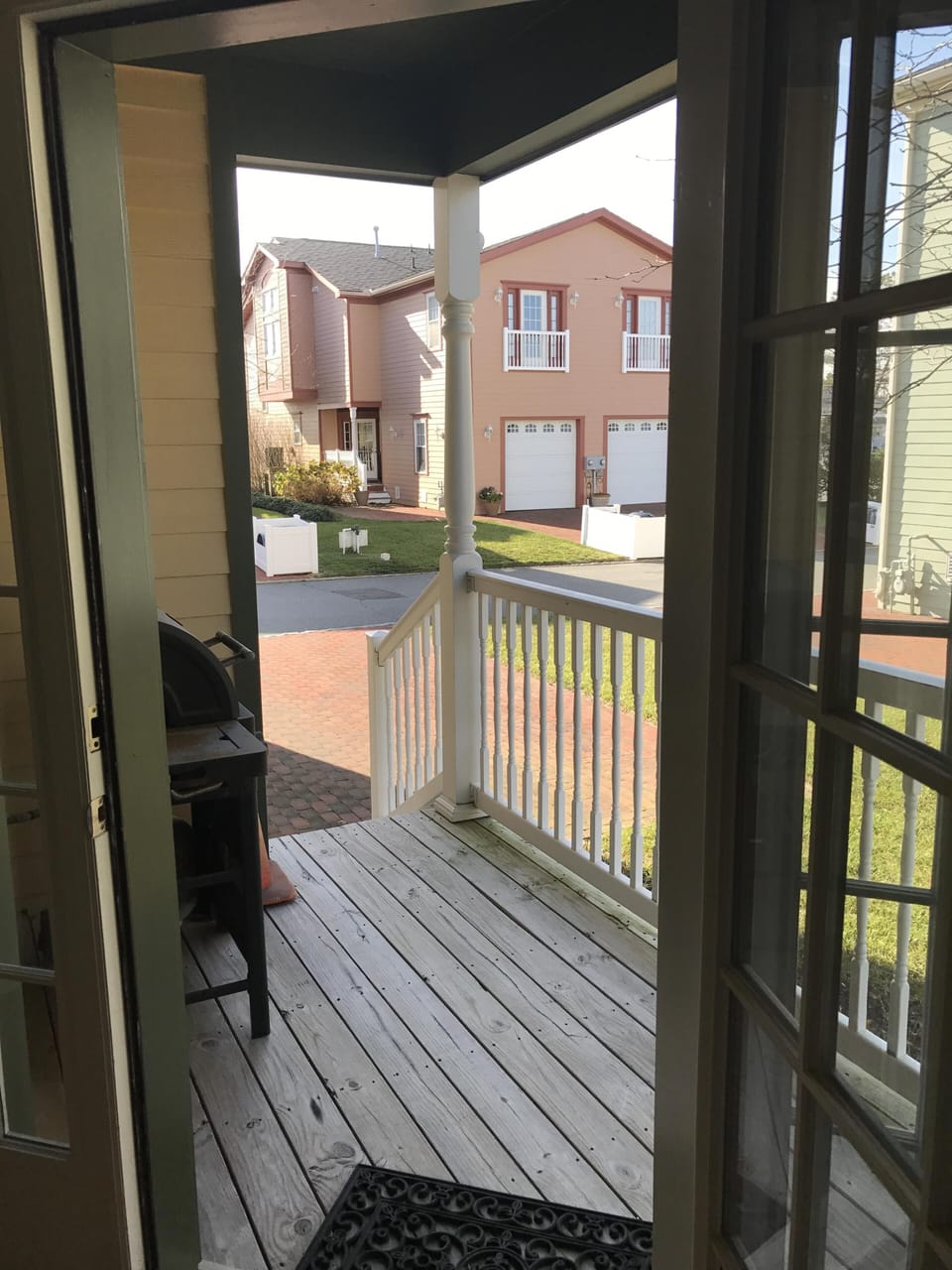 Side door 