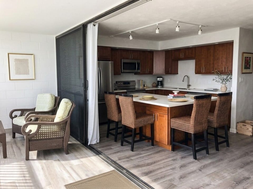 Kitchen + LANAI