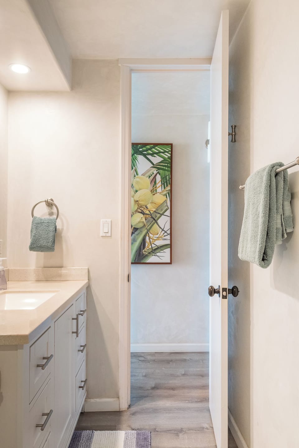 Convenient second full bathroom with fresh towels and body wash.