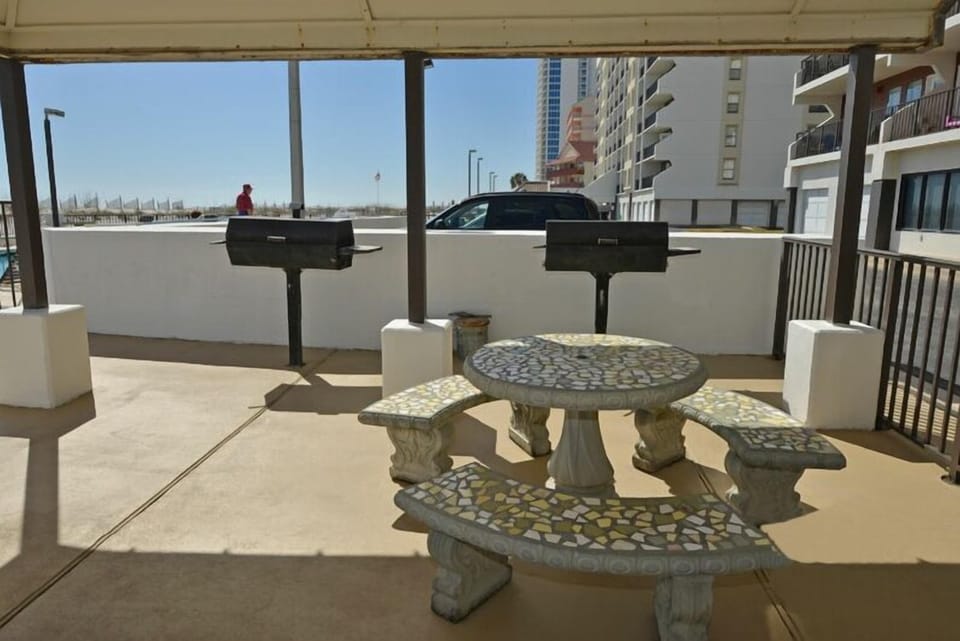 Covered barbecue area