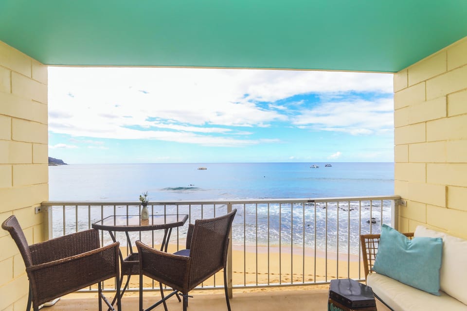 straight on oceanfront with dining and seating