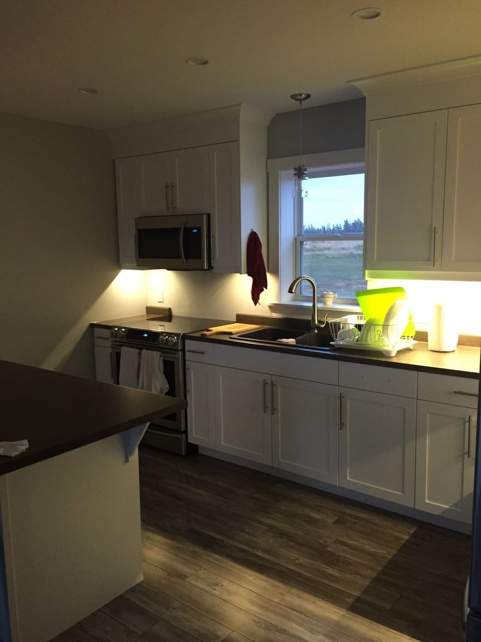 Sunny executive kitchen