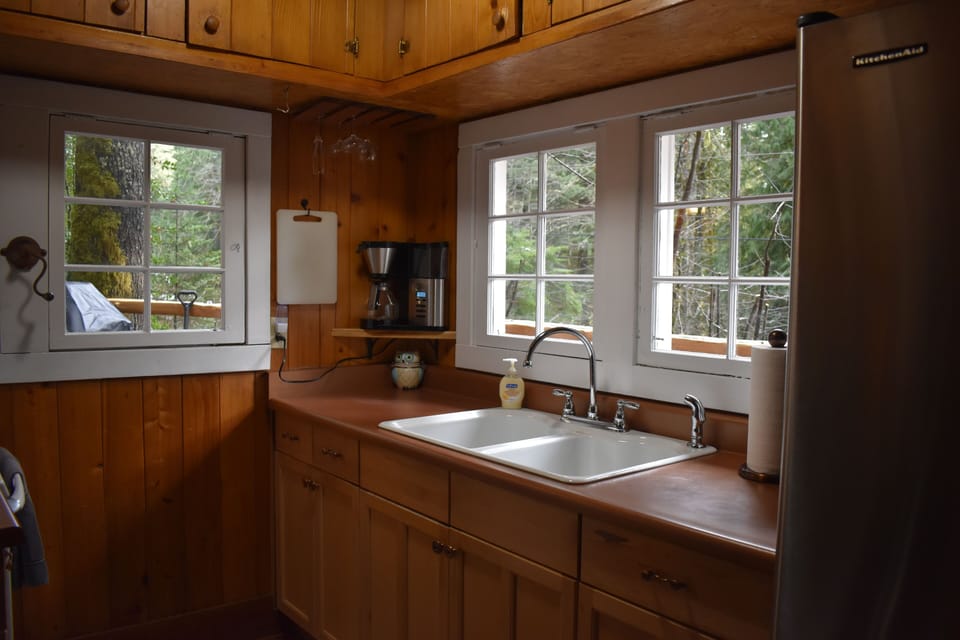 Sink area of kitchen