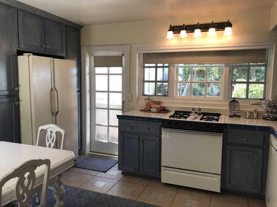 Apartment large kitchen area