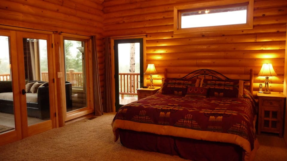 Master bedroom with King Size Bed and access to the deck.