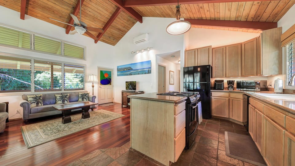 The kitchen is fully stocked for any cooking need. 