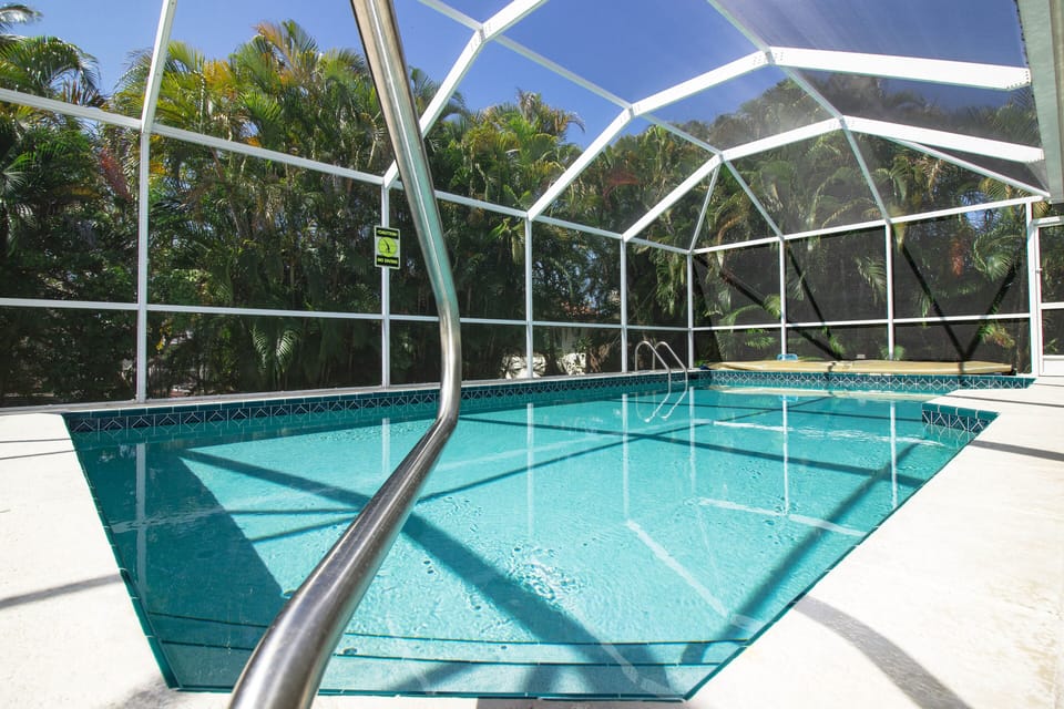 22,000 Gallon Pool!  