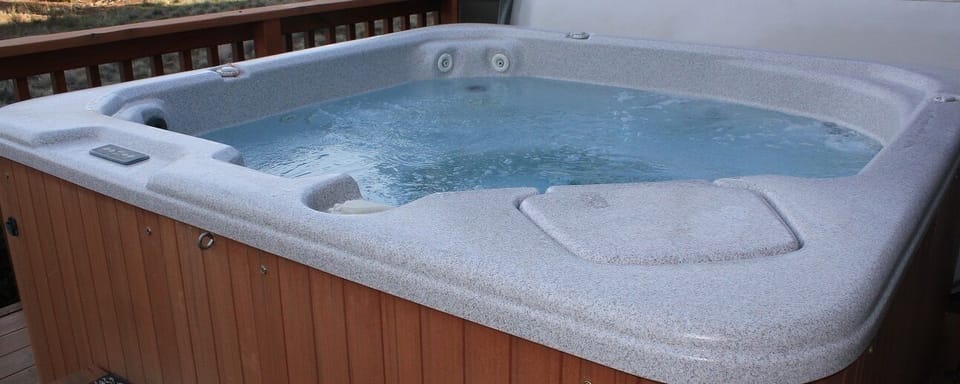 Big Hot Tub
