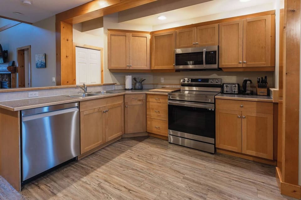 Fully equipped kitchen. 