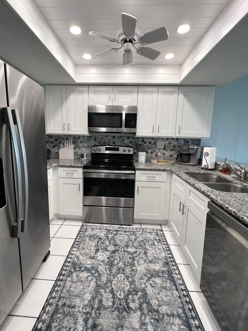 Fully Stocked Kitchen