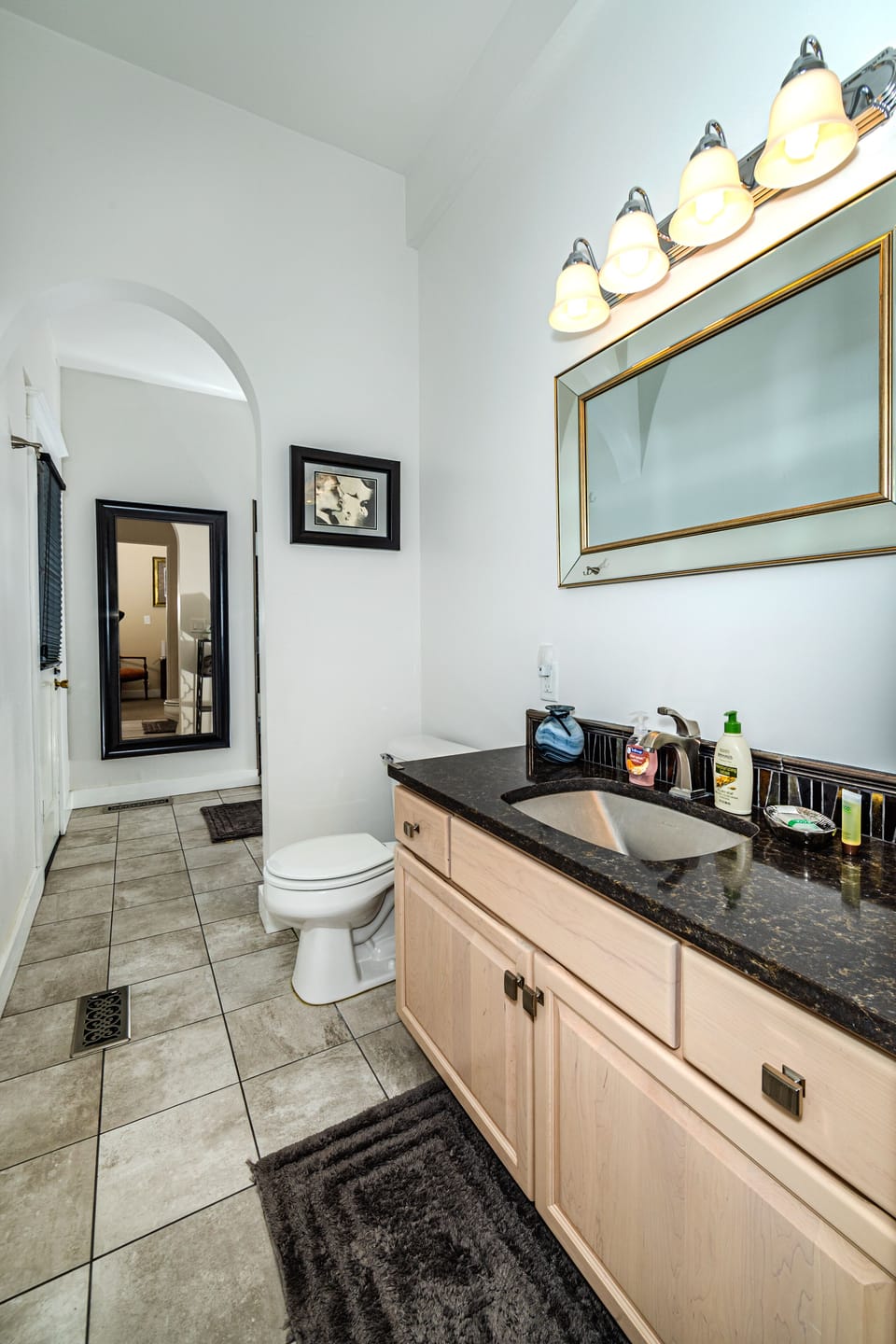 Bathroom Suite with walk-in shower around corner