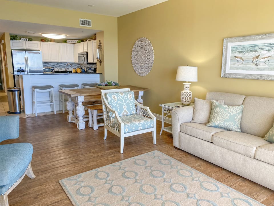 Living and dining area