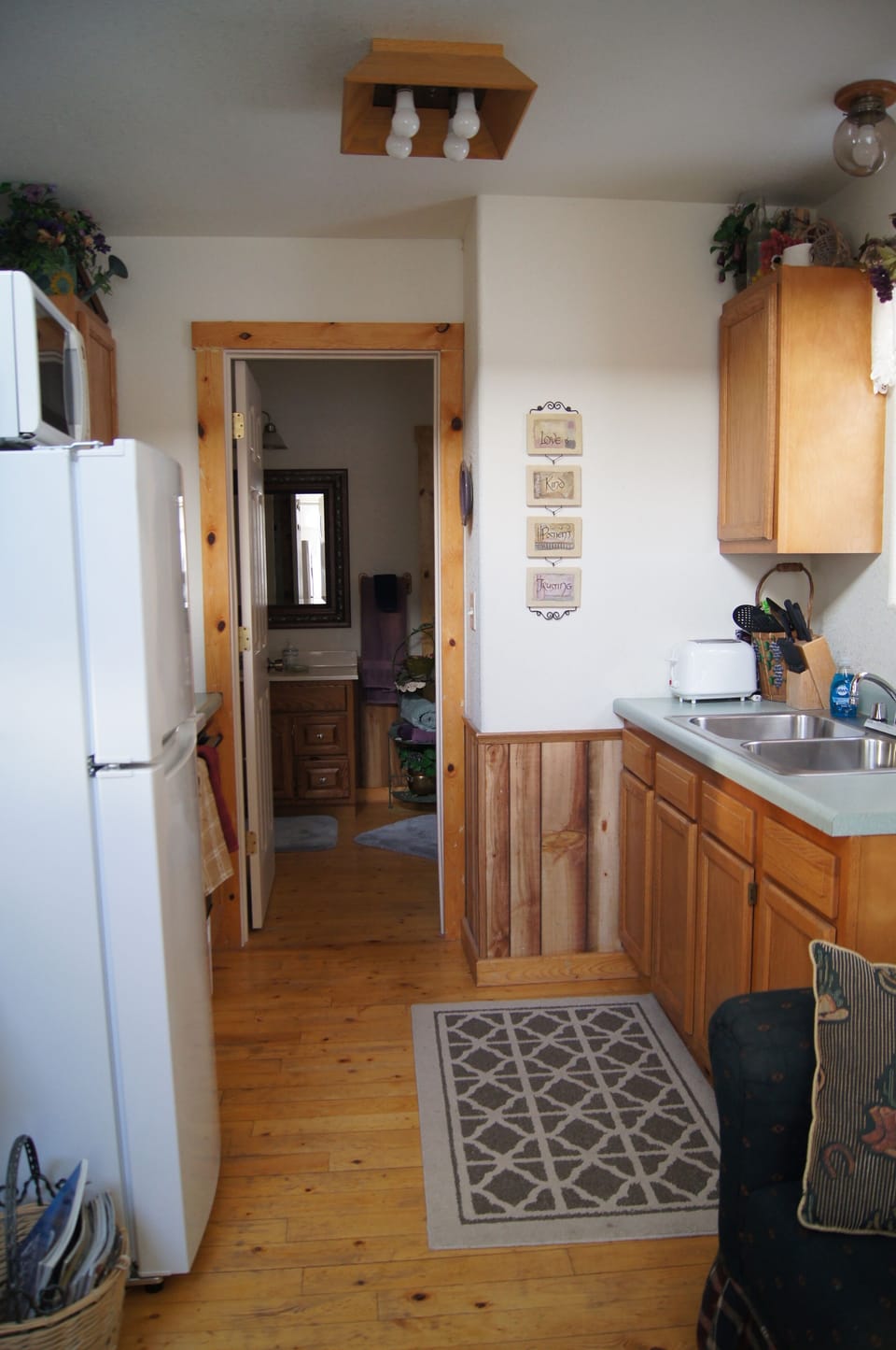 Cabin 1 kitchen 1.2