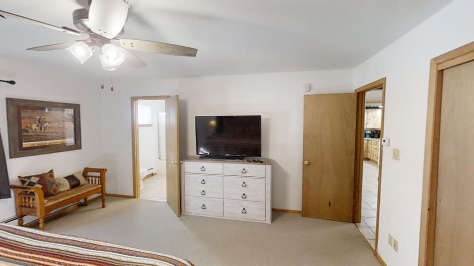 McCues-11222024_134721