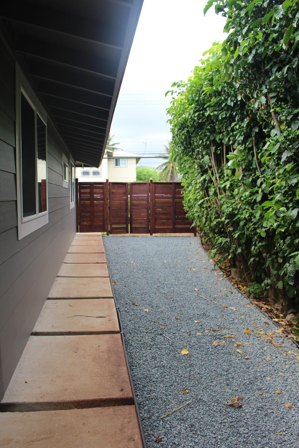 Private side yard