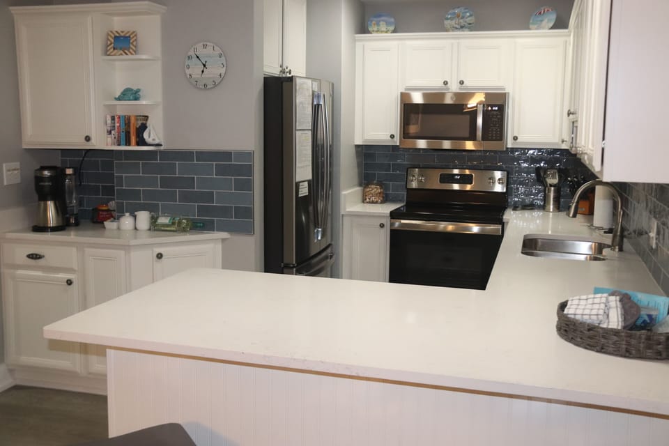 Complete kitchen makeover with all you need your vacation.