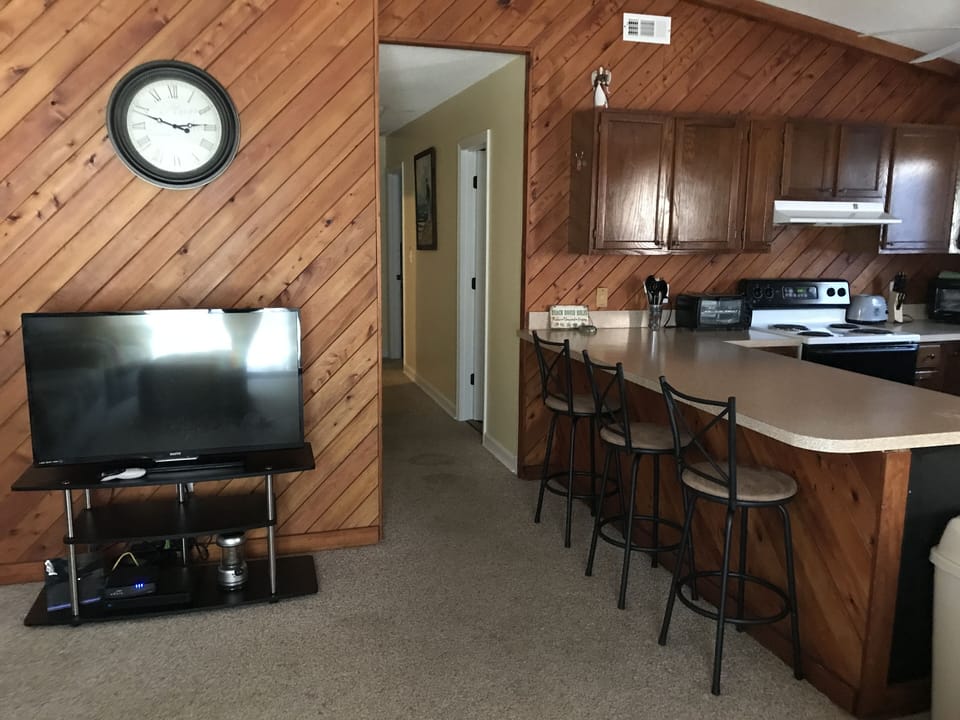 Living Room TV, Kitchen Bar