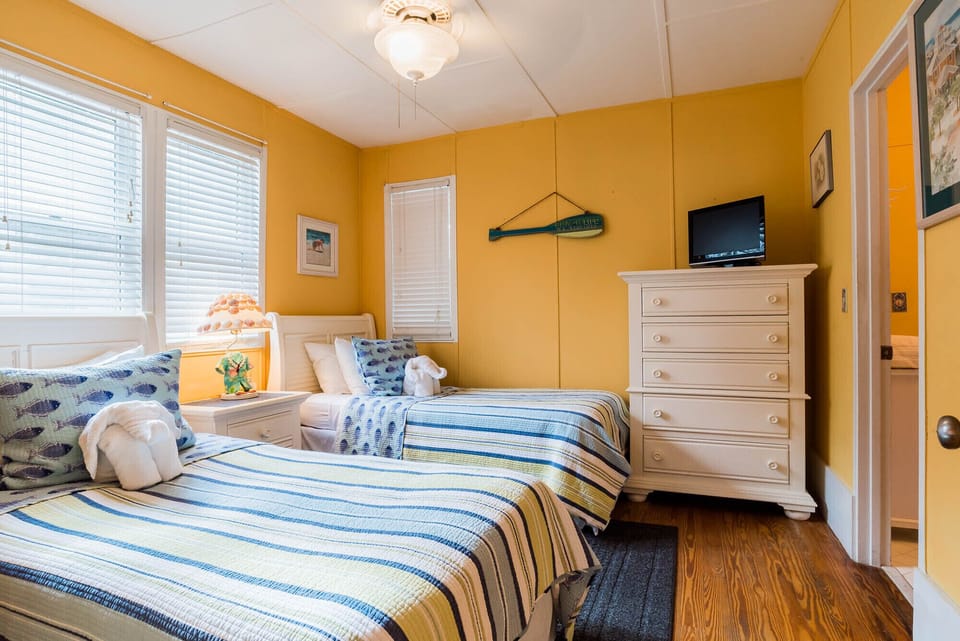 Guest bedroom downstairs
