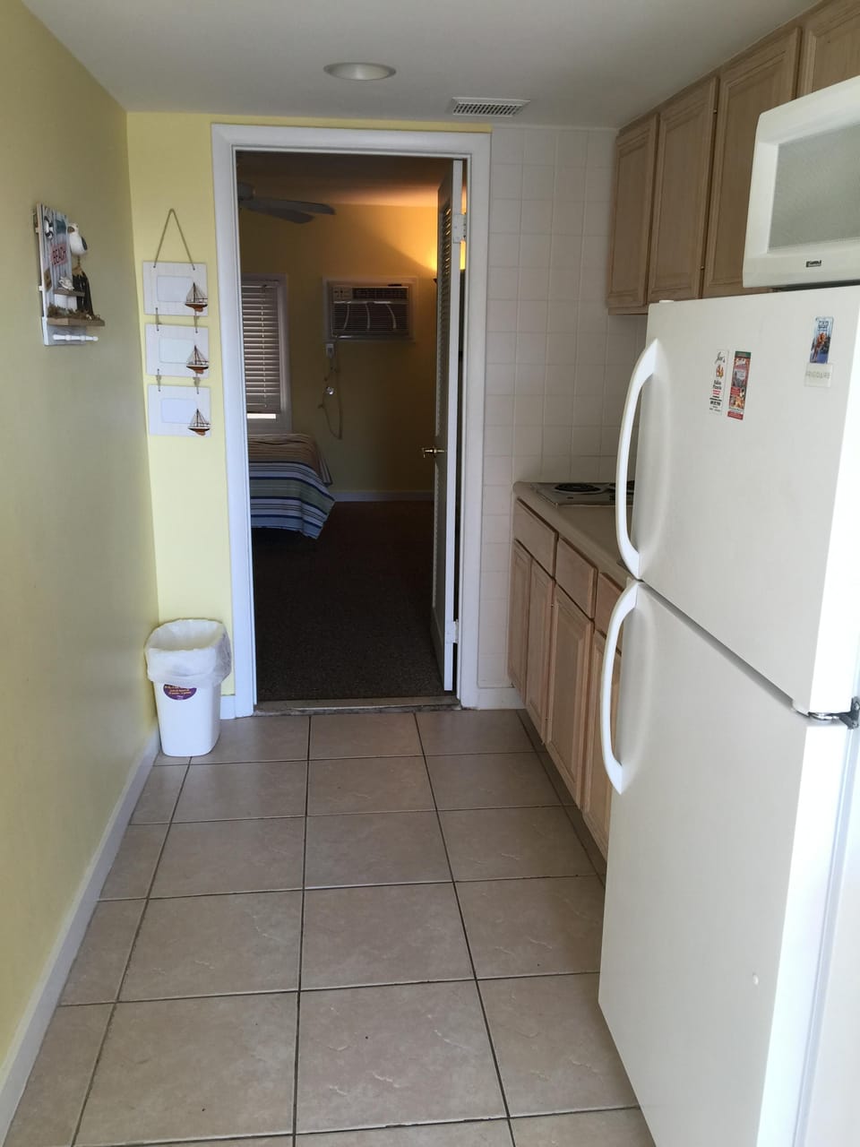great galley kitchen for preparing meals.  6 gas grills available on property.