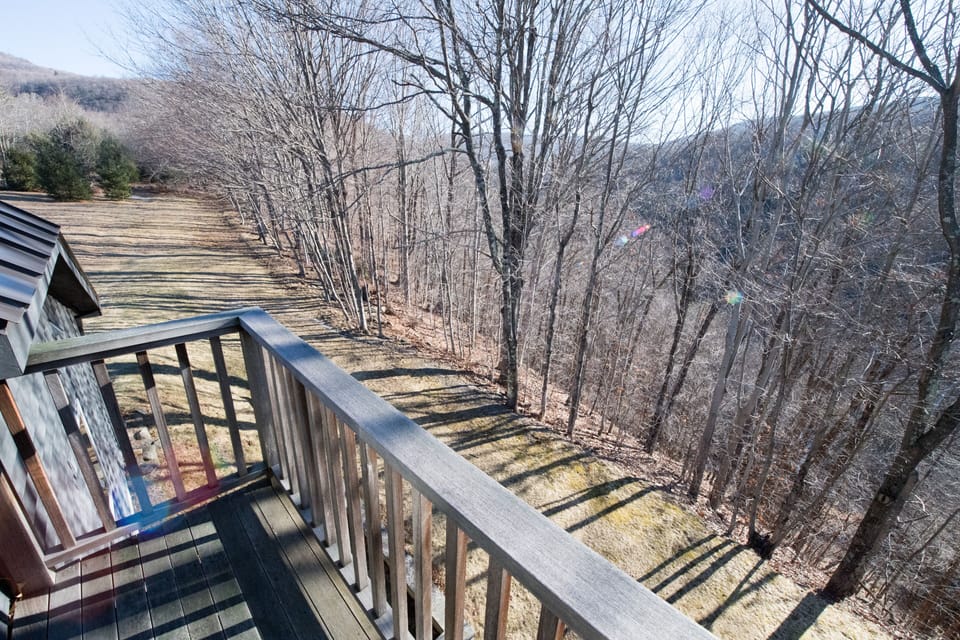 Second-floor terrace
